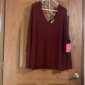 Shoe Dazzle Burgundy V-Neck oversized Sweater
